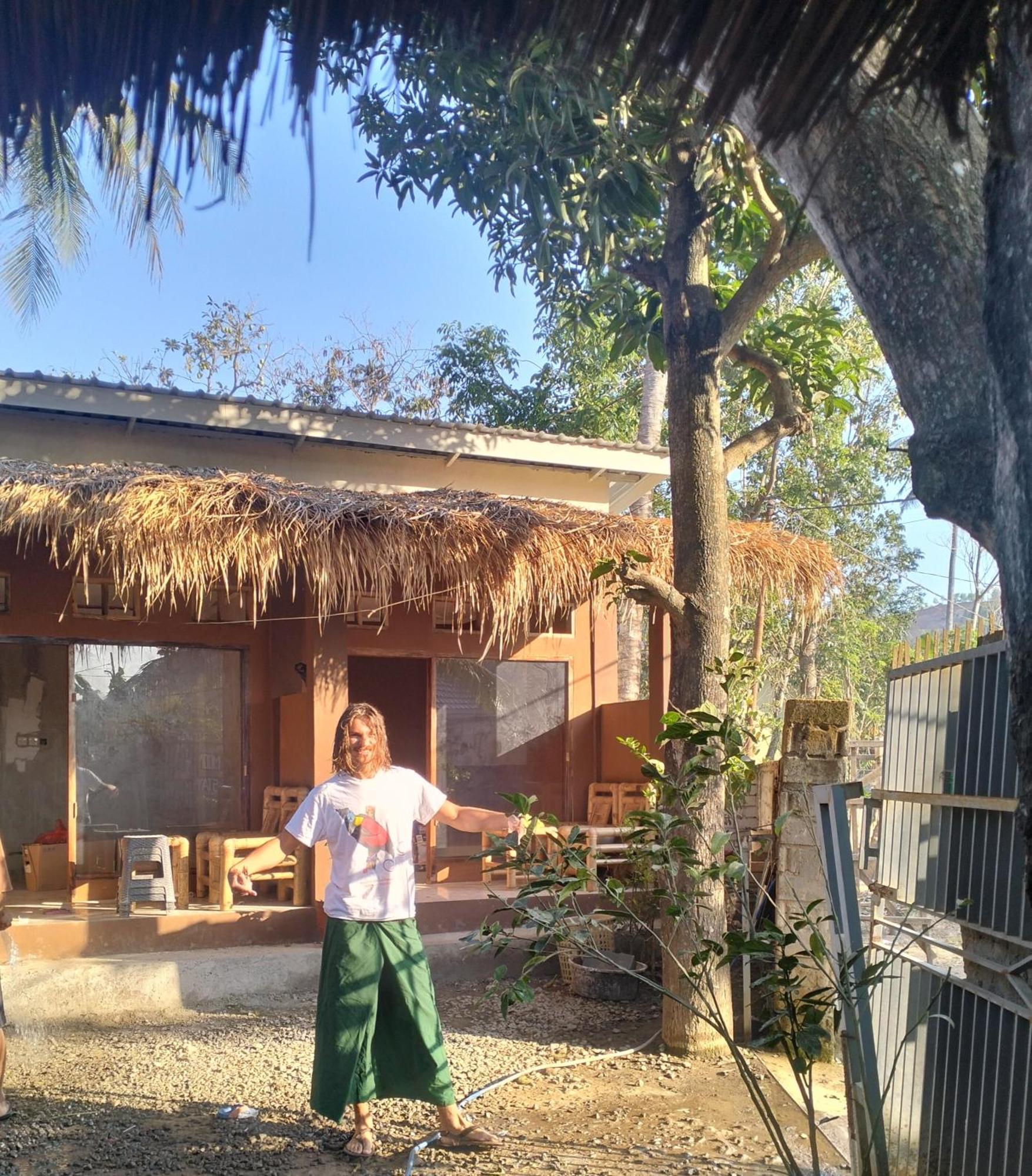 Fullmoon Homestay Kuta  Buitenkant foto