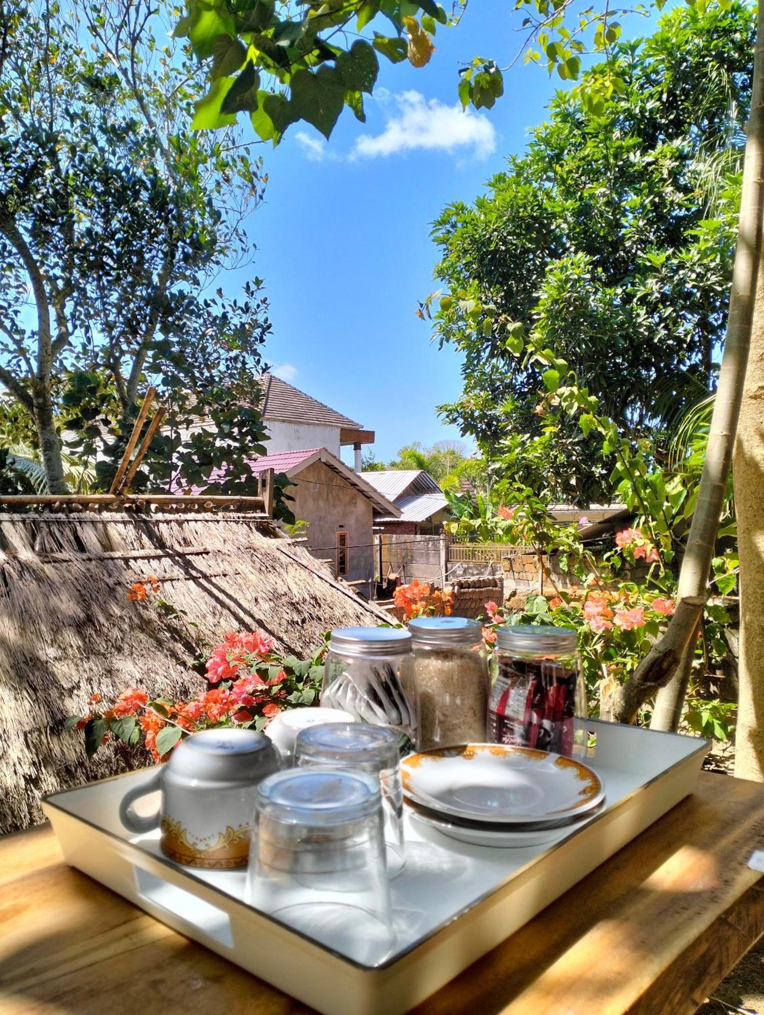Fullmoon Homestay Kuta  Buitenkant foto