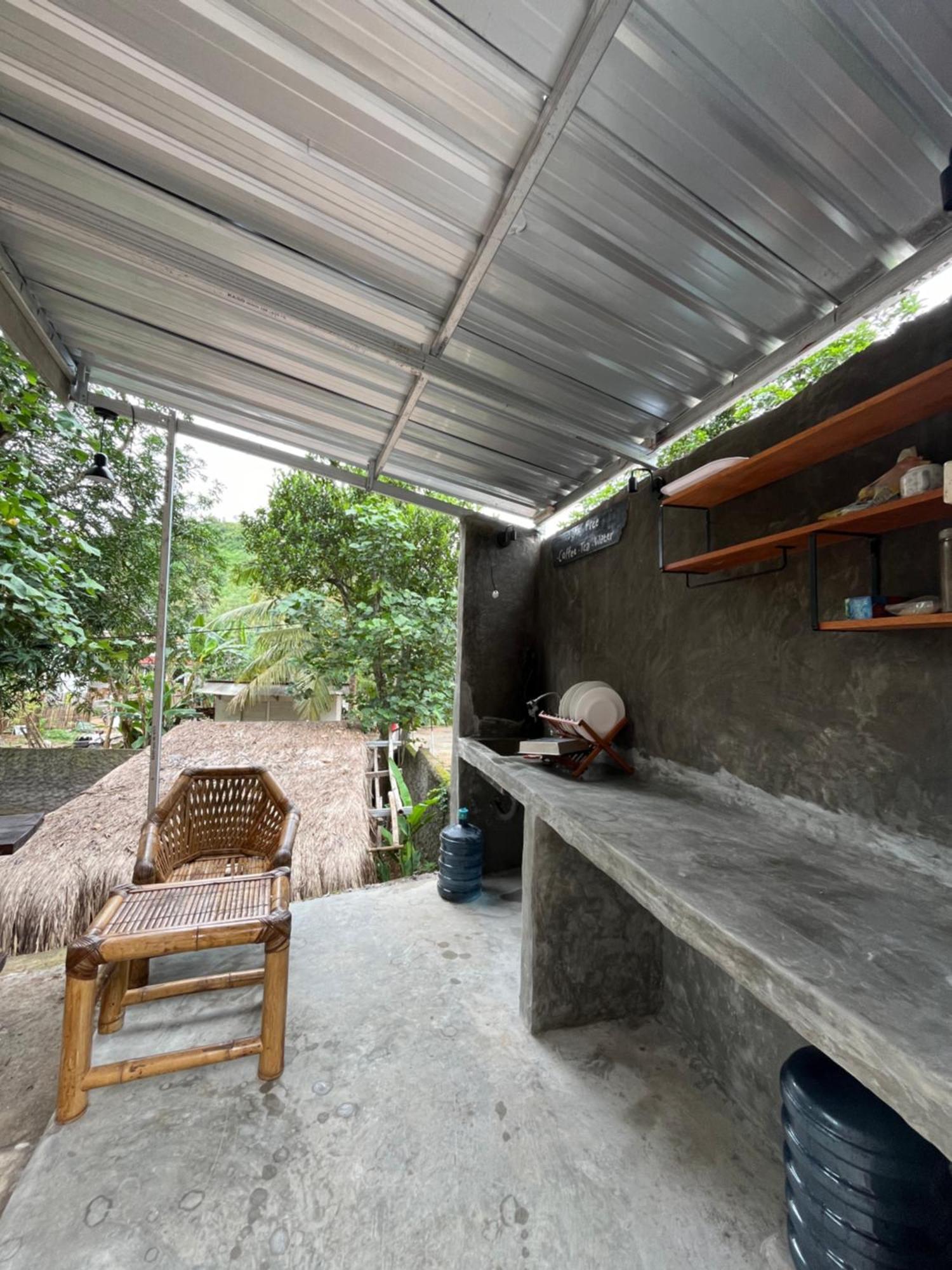 Fullmoon Homestay Kuta  Buitenkant foto